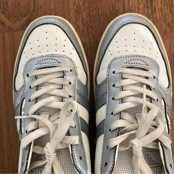 Gola Hawk II, size 10